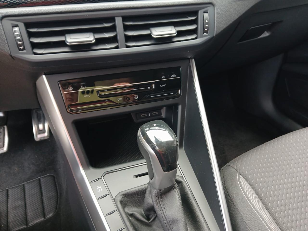 Volkswagen Polo 1.0 TSI DSG Style