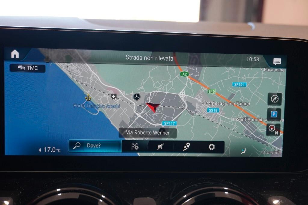 MERCEDES-BENZ GLA 180D 115CV AUTOMATIC BUSINESS SOLUTION ( CRUISE - PELLE - NAVI PREMIUM - PARK ASSIST - TELECAMERA POST. )