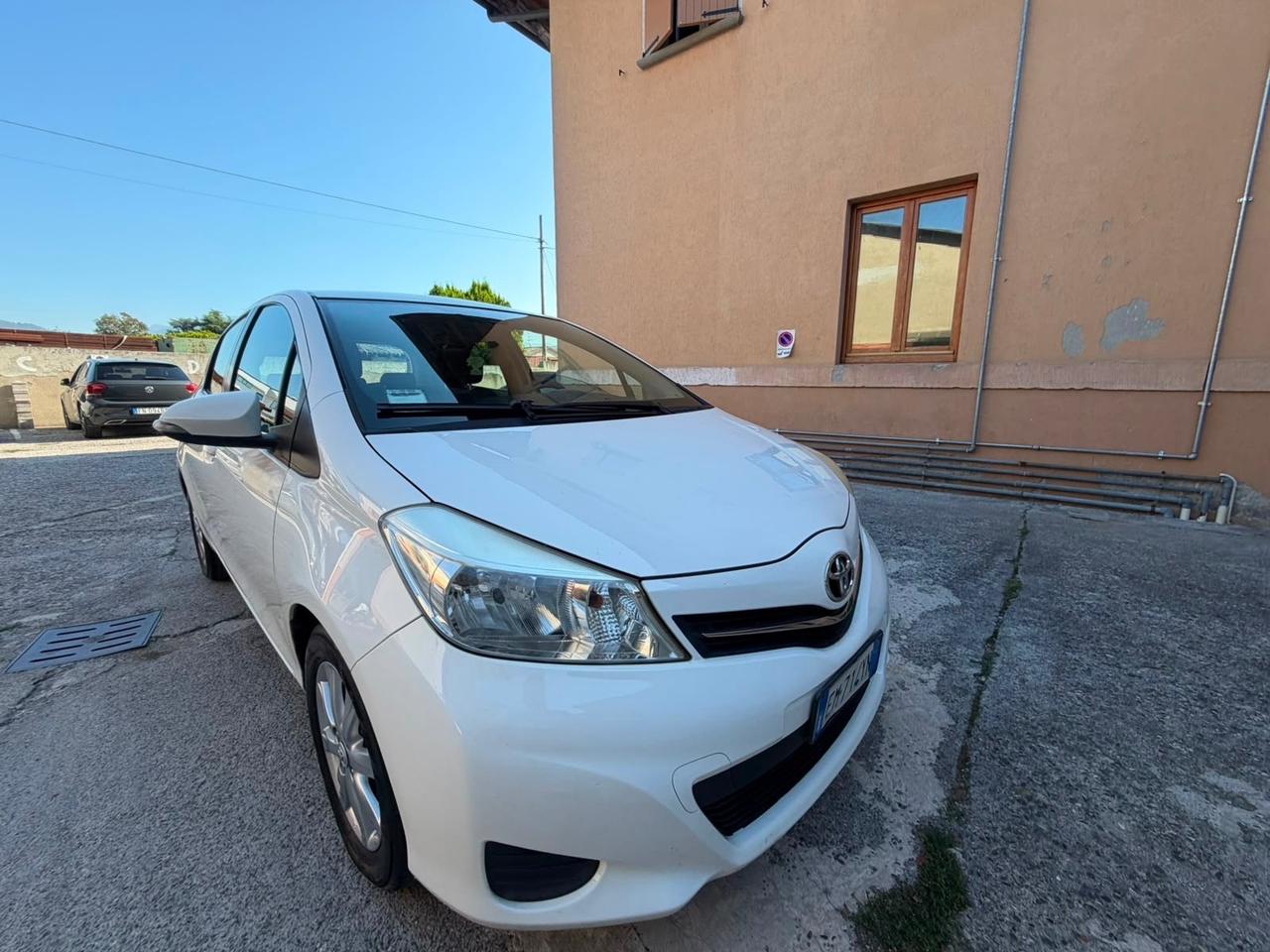 Toyota Yaris 1.0 5 porte Active