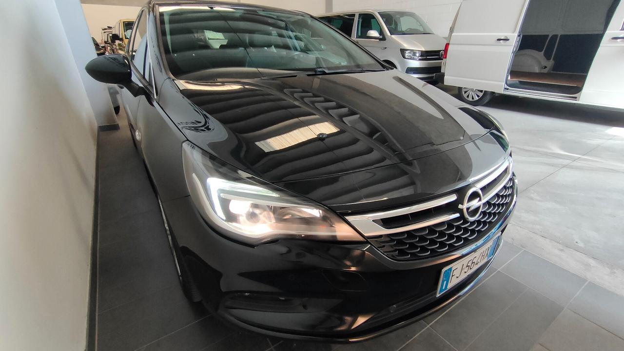 Opel Astra 1.4 Turbo 150CV benzina cambio automatico 5 porte Innovation