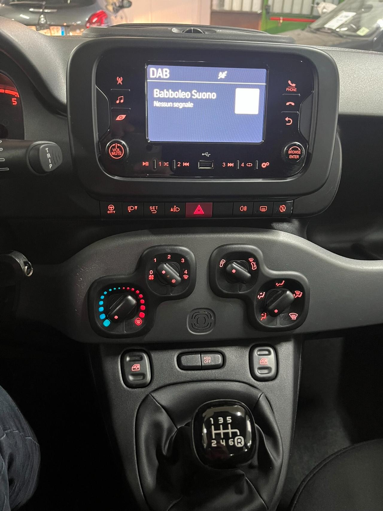 Fiat Panda 1.0 Hybrid, 5 posti!