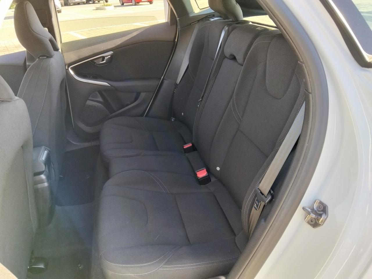 Volvo V40 D2 120Cv*S&S*Cerchi*Sensori*Cruise*Euro 6B