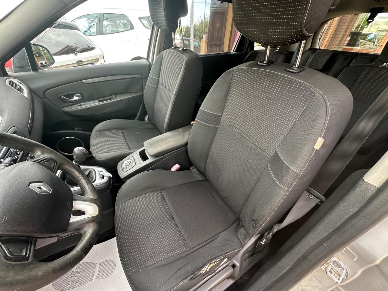 Renault Scénic 1.5 dCi 110CV Dynamique 7 POSTI