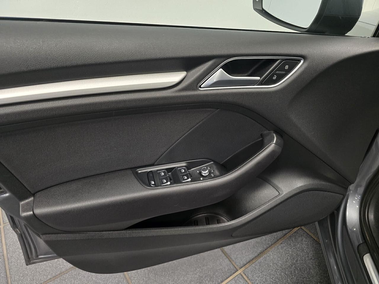 Audi A3 SPB 1.6 TDI 105 CV CR Ambition NEOPATENTATI