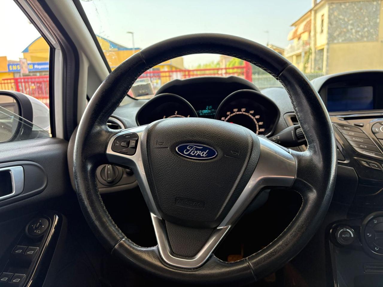 Ford Fiesta Titanium 1.5 TDCi AUTOCARRO DIS #10331