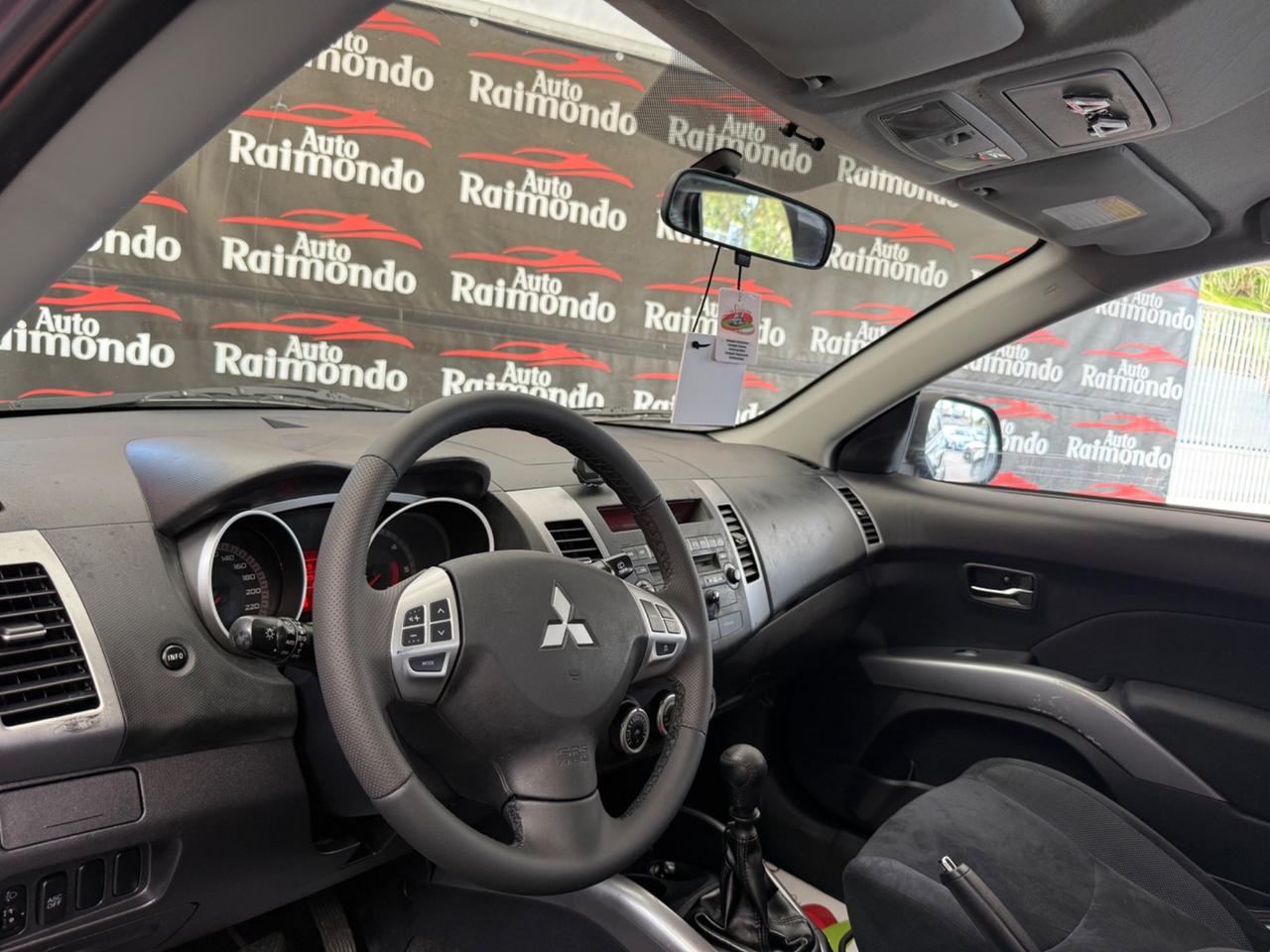 Mitsubishi Outlander 2.0 DI-D Intense DPF