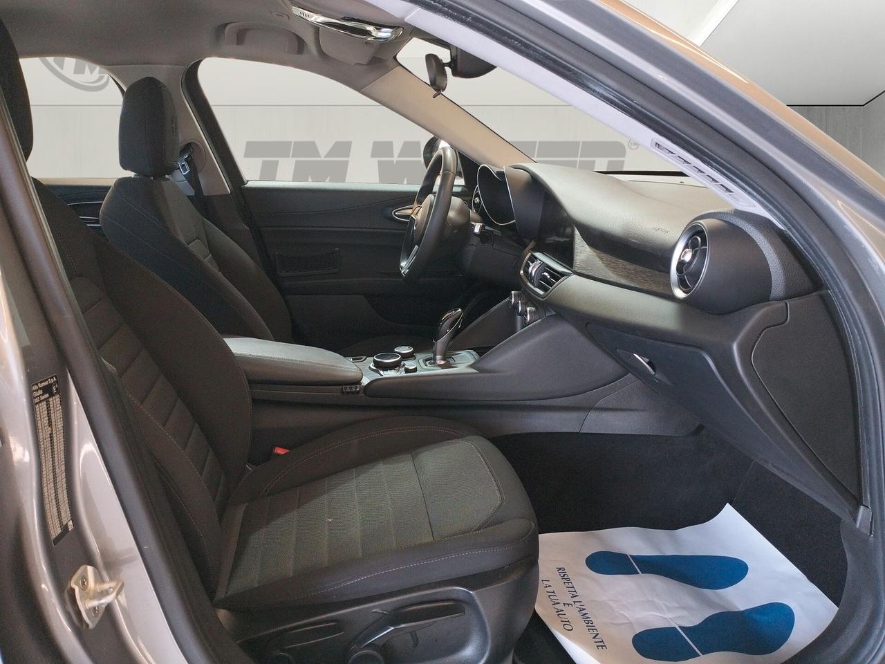 Alfa Romeo Giulia 2016 2.2 t Business 136cv auto