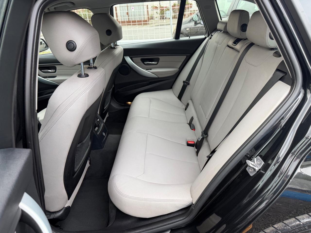 Bmw 320 320d xDrive Touring Msport