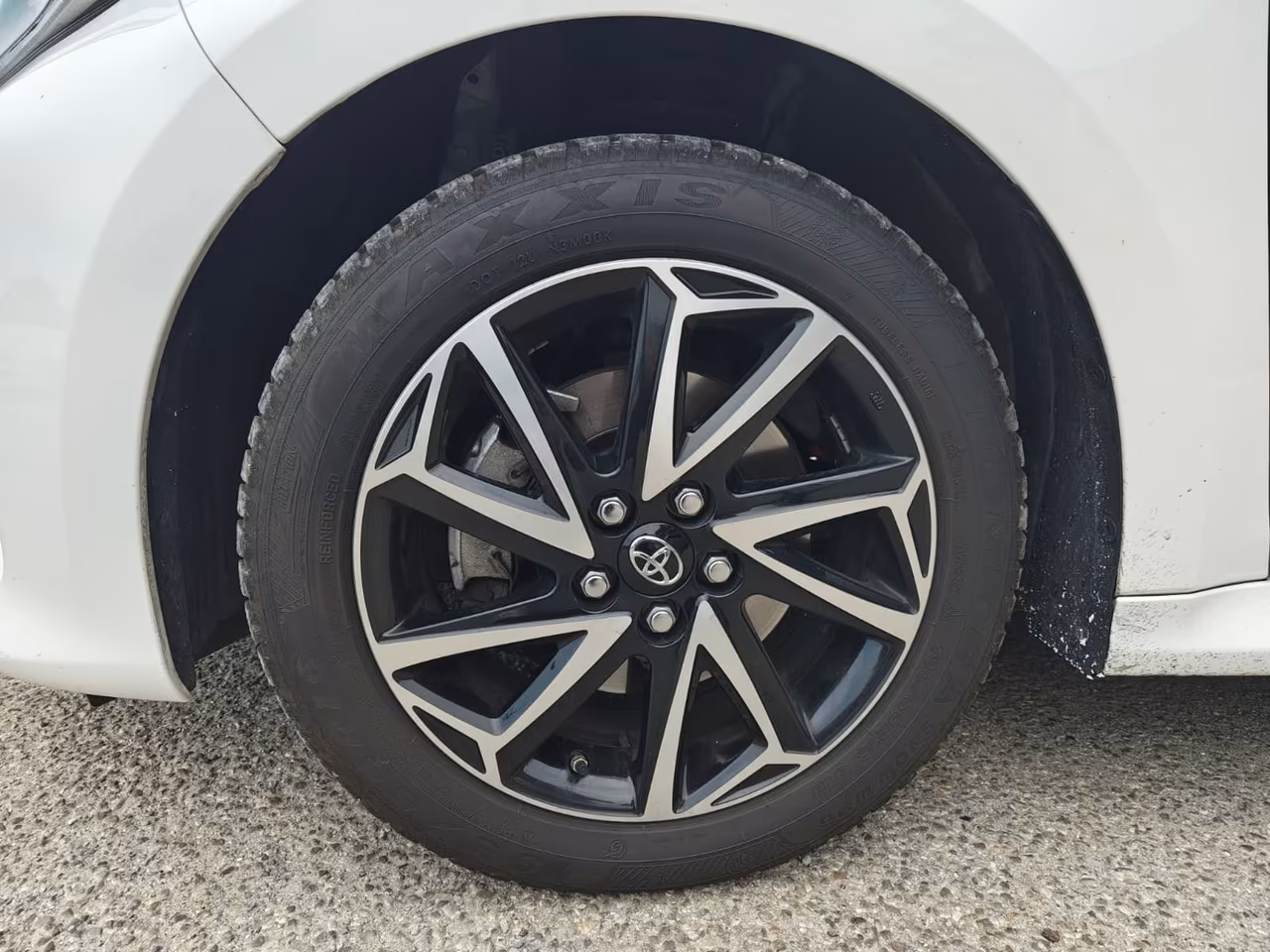 Toyota Yaris Trend 1.5 HEV #11755