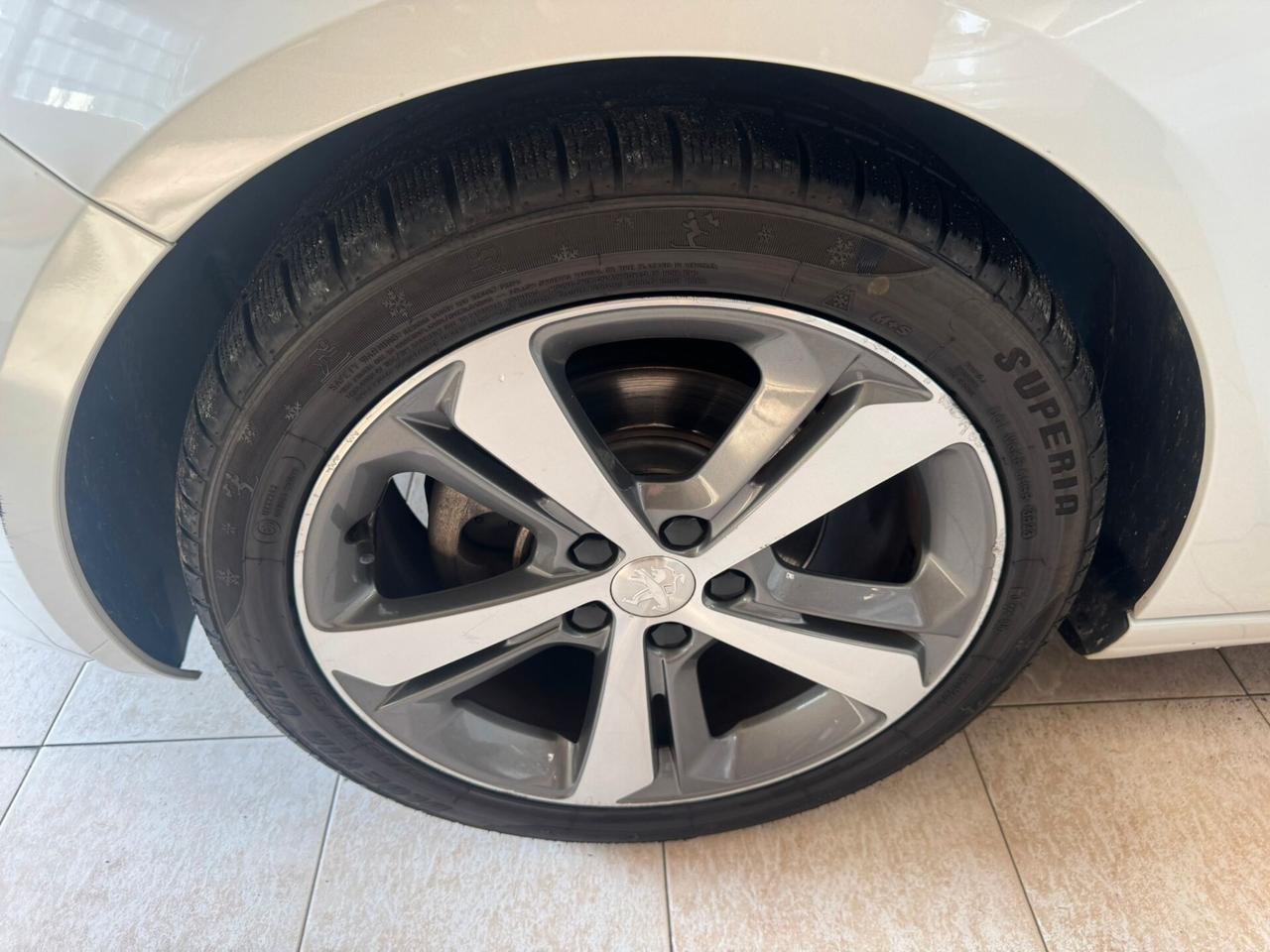 Peugeot 308 BlueHDi 120 S&S EAT6 SW GT Line