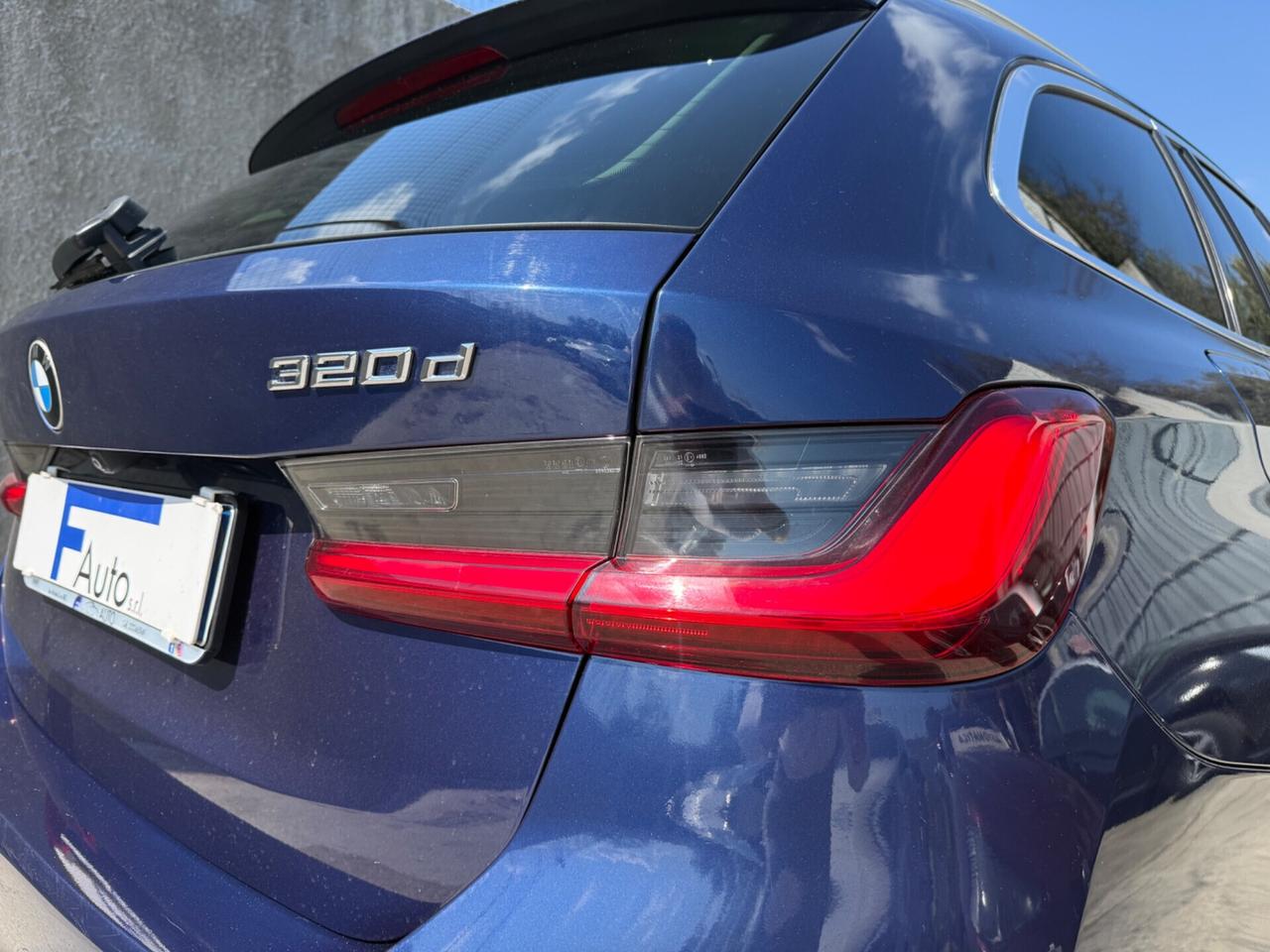 Bmw 320d Touring Luxury,Full LED,pelle,LED multicolore amb.,virtual cockpit,ecc.