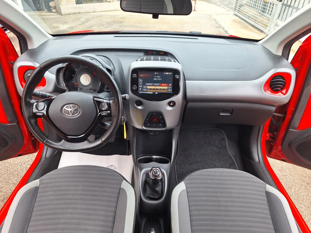 Toyota Aygo 1.0 VVT-i 5 porte x-play 2019