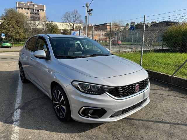 FIAT Tipo 1.4 5 porte Lounge NAVI+RETR.-CLIMA AUT.