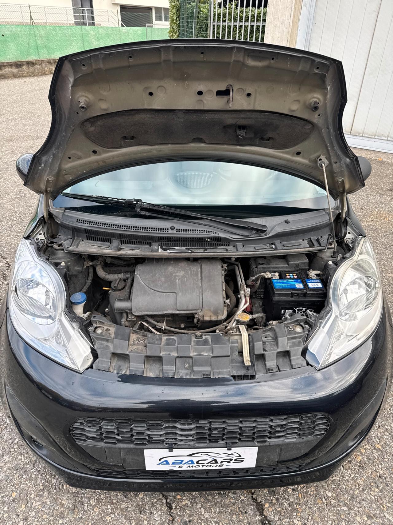 Peugeot 107 1.0 50kW 5P Benz *UNICO PROPRIETARIO*