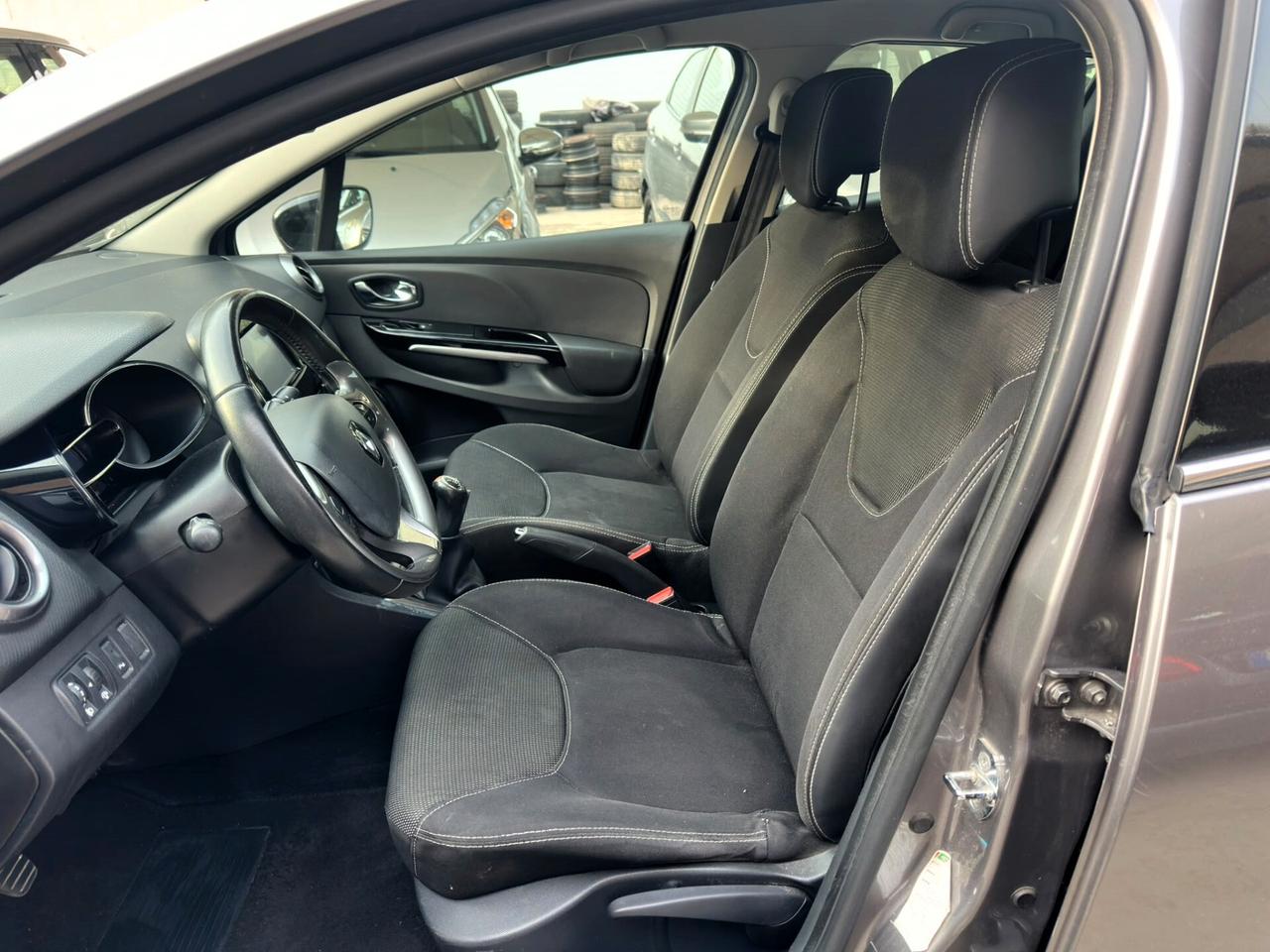 Renault Clio 1.5 dCi 8V 75CV 5 porte Costume National