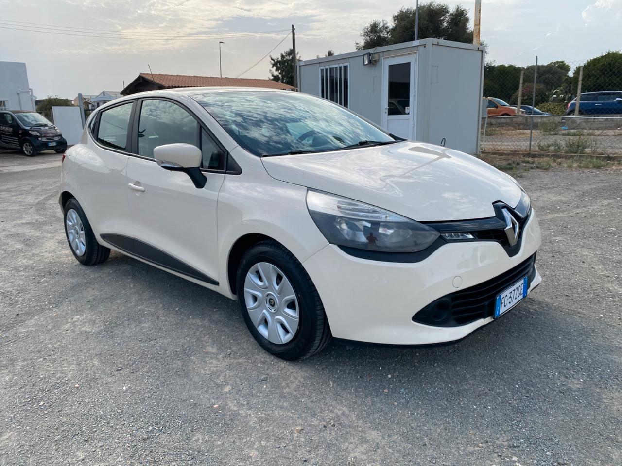 RENAULT Clio 1.2 Benzina 75cv NEOPAT. GARANTITA