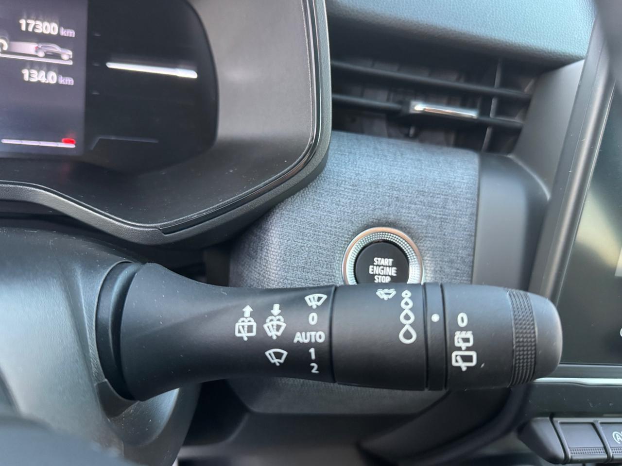 Mitsubishi Colt 1.0L turbo 90 CV Invite