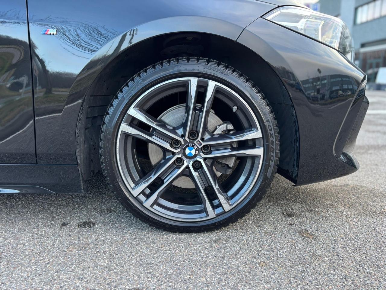 Bmw 116 116d 5p. Msport