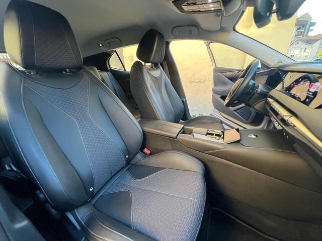 DS AUTOMOBILES DS 4 E-Tense 225 Cross Trocadero