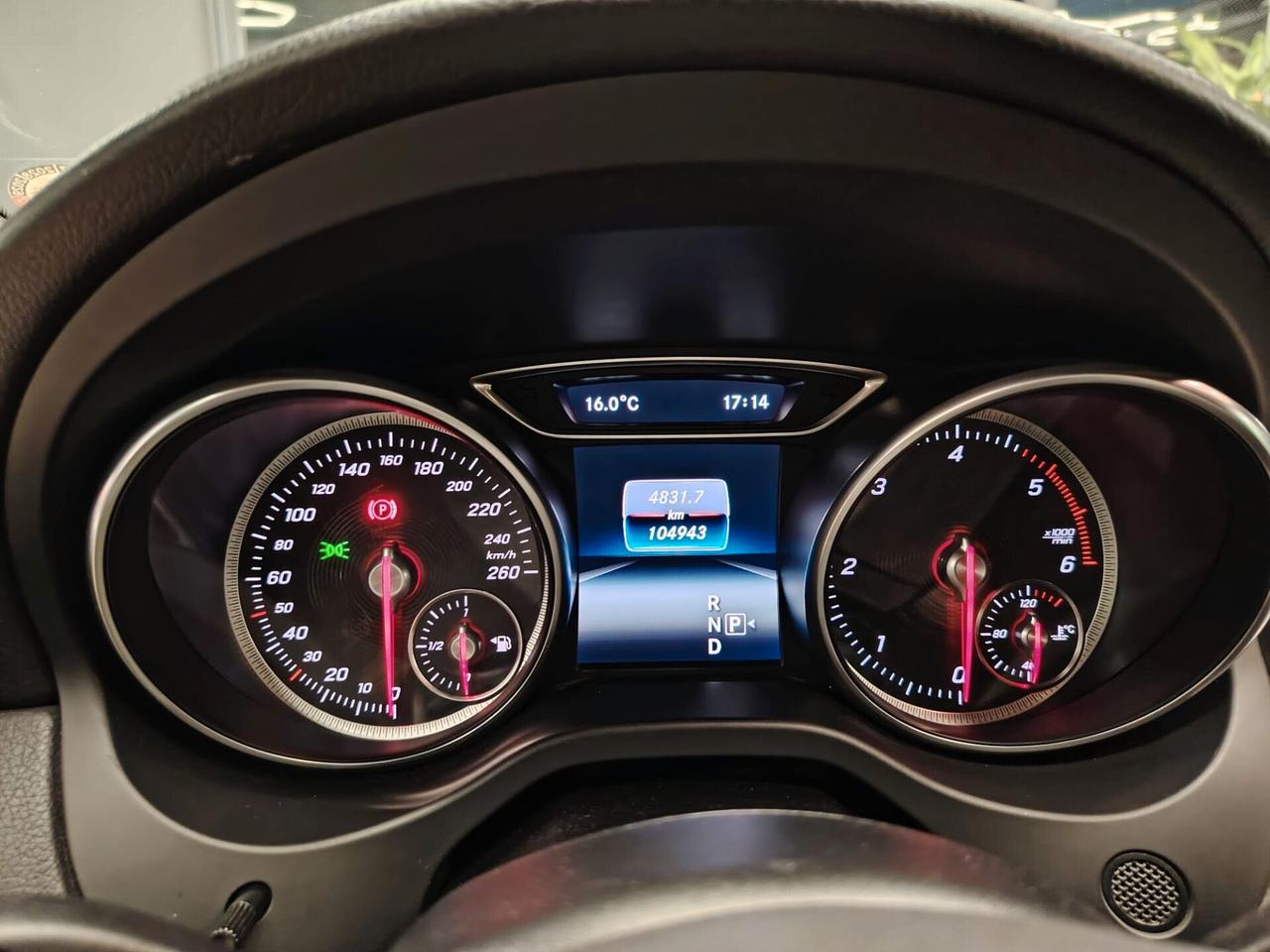 Mercedes-benz GLA 200 d Automatic Premium