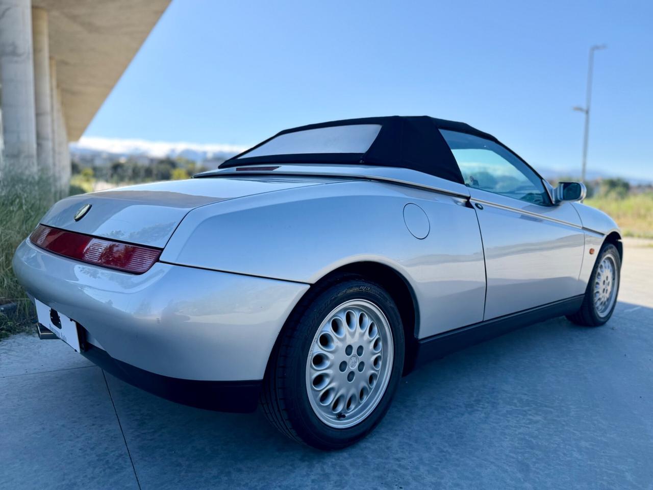 Alfa Romeo GTV Spider 2.0i 16V Twin Spark cat L