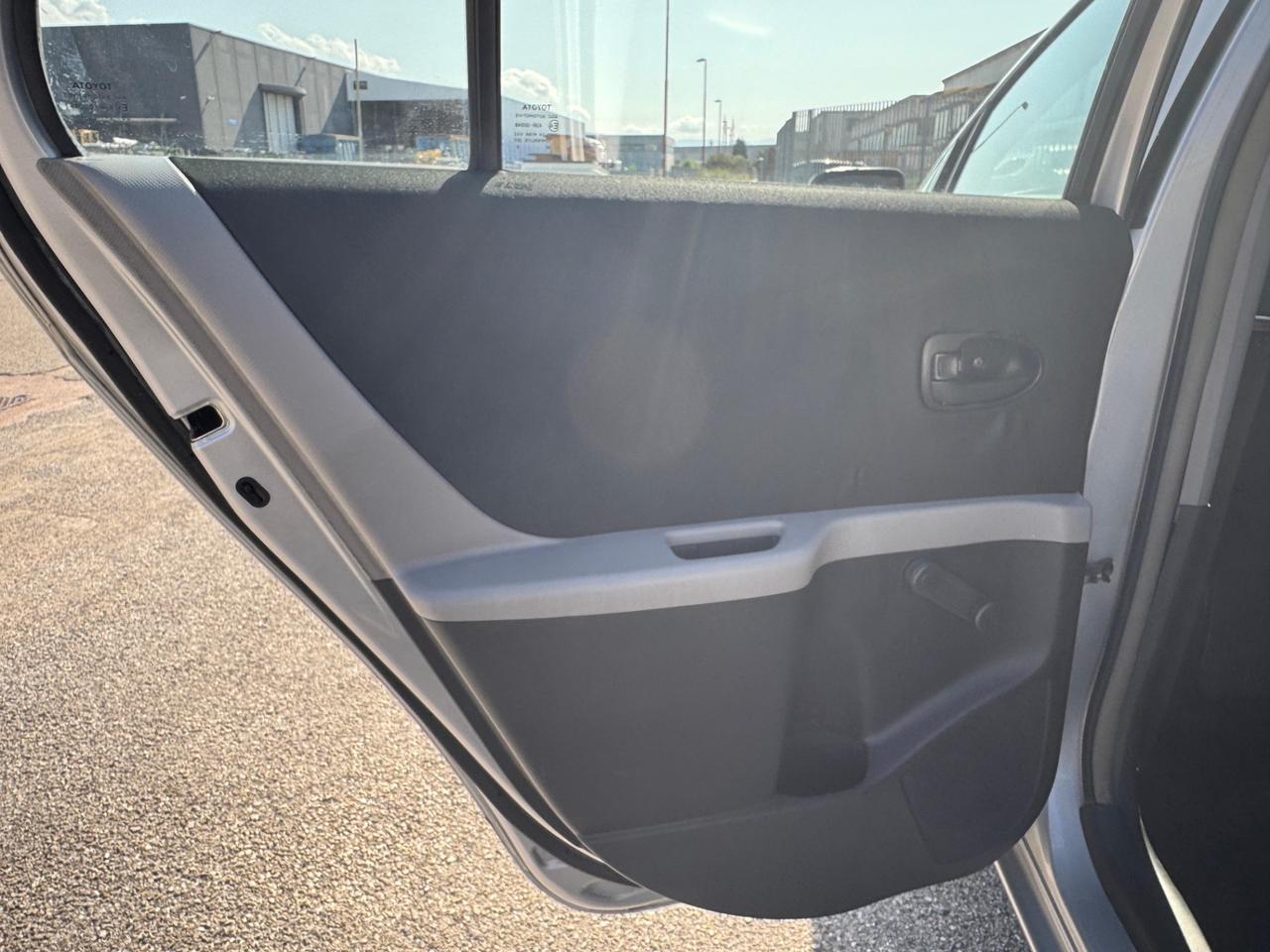 Toyota Yaris 1.0 5p LUXURY PACK