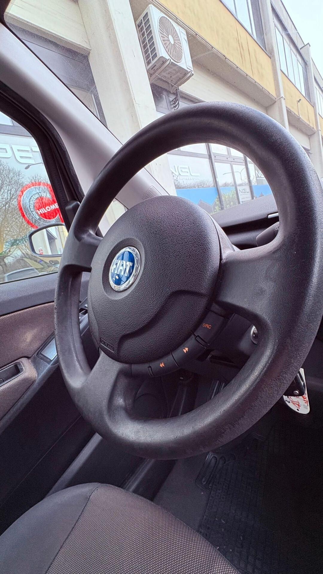 Fiat Idea 1.4 16V Emotion