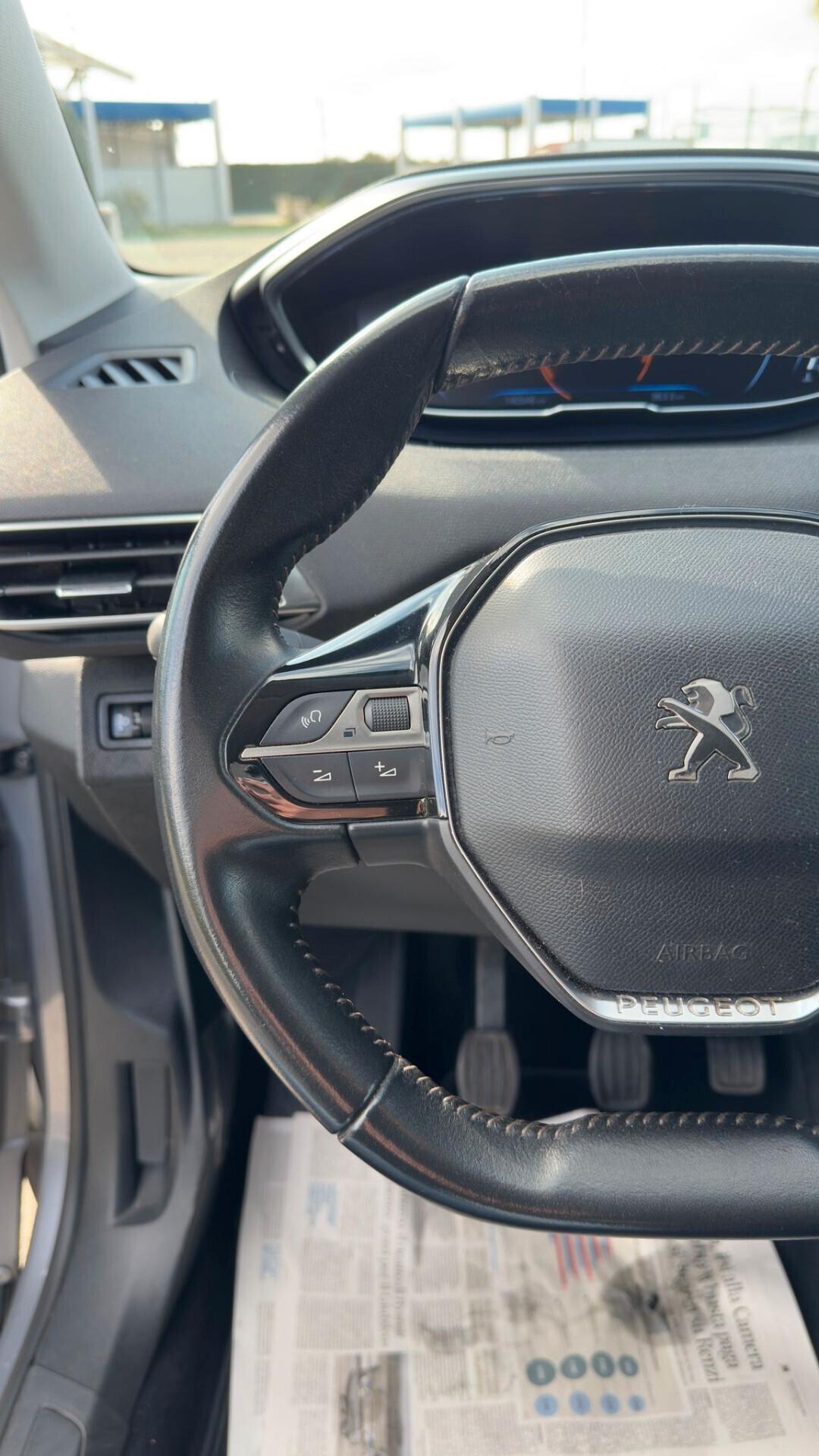 Peugeot 3008 BlueHDi 130 S&S Allure