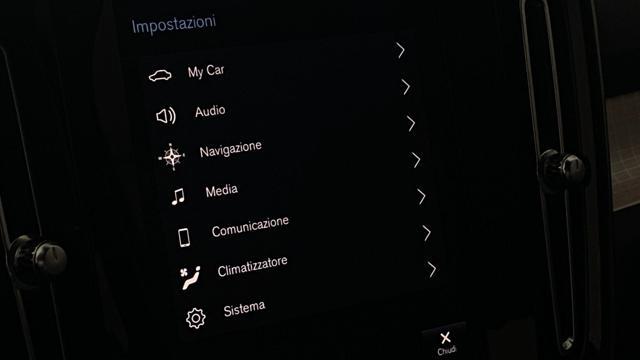 VOLVO XC40 T4 Recharge Plug-in Hybrid automatico Inscription