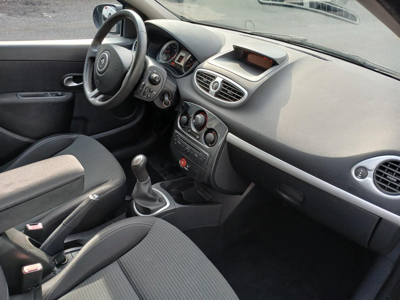 Renault Clio 1.2 16V 5 porte GPL Dynamique*NEOPATENTATI*EURO5