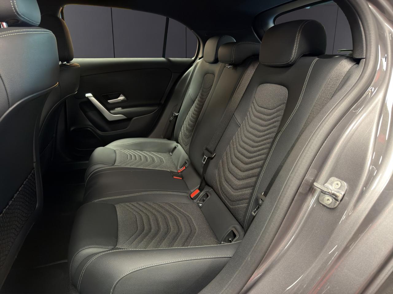 Mercedes A 250 e Plug-In-Hybrid Progressive Advanced Speedshift DCT AMG 8G