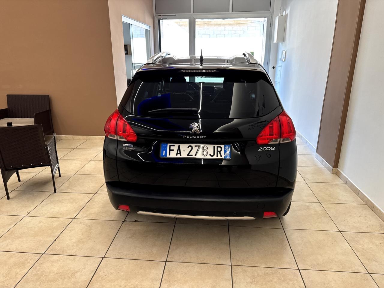 Peugeot 2008 BlueHDi 120 S&S Allure