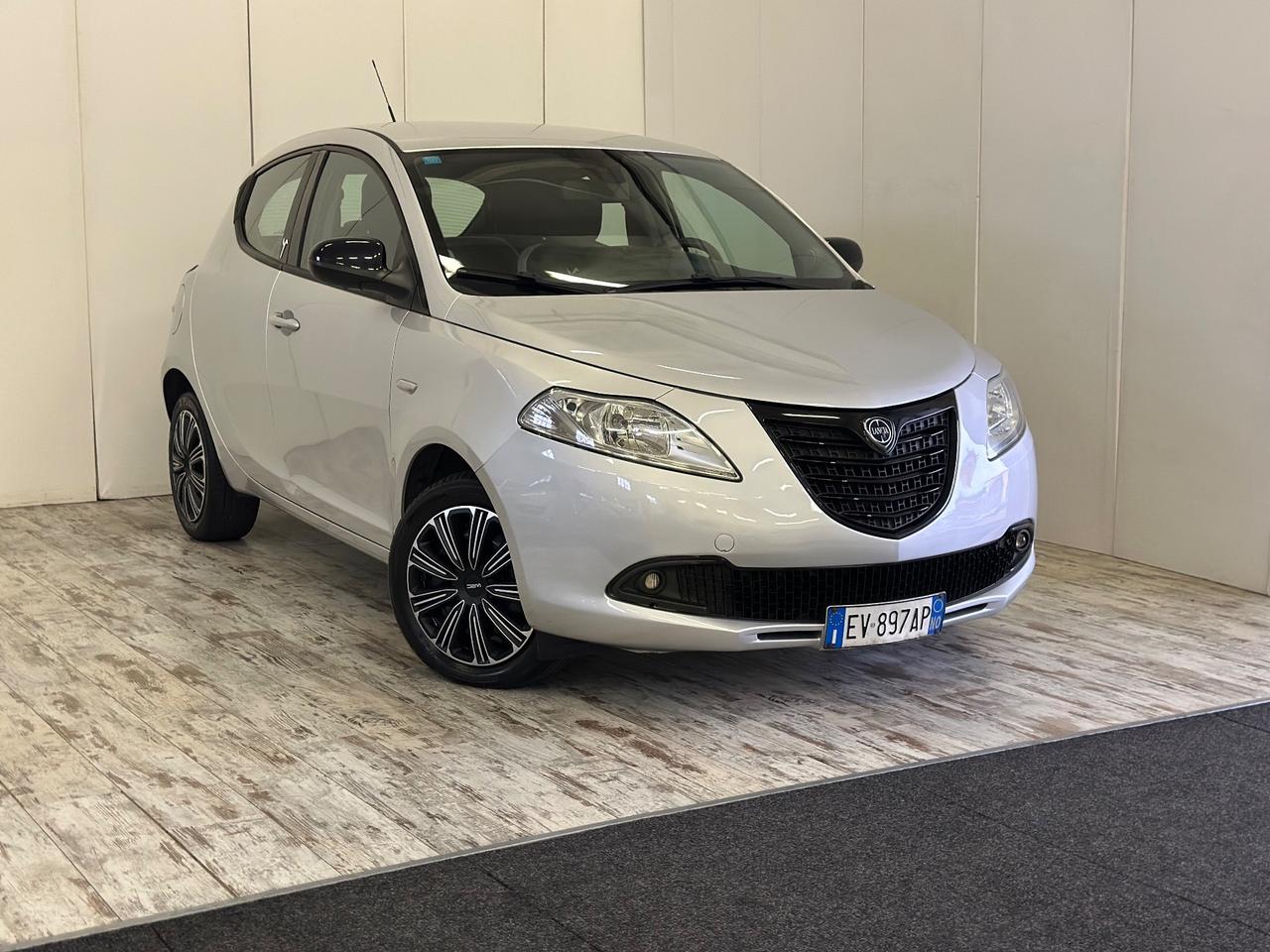 Lancia Ypsilon 1.3 MJT 5 porte S&S Platinum Ok Neopatentati