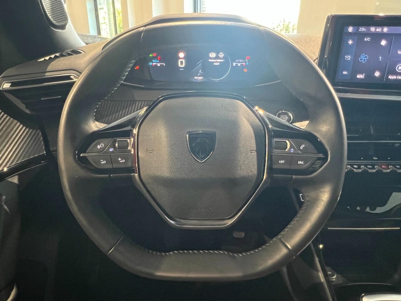 Peugeot 2008 PureTech 100 S&S Allure