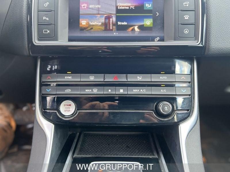 Jaguar XE (X760) 2.0 D 180 CV aut. R-Sport