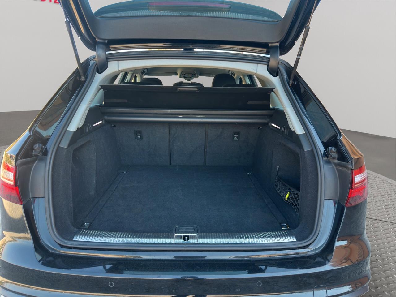 Audi A4 Avant 40 TDI quattro S tronic Business Advanced