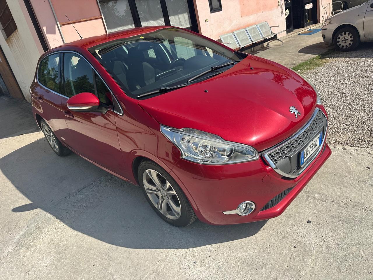 Peugeot 208 1.6 e-HDi 115 CV