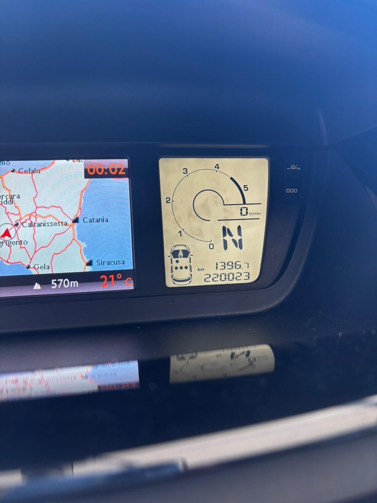 Citroen C4 Picasso Grand 1.6 e-HDi 110 FAP CMP6 Exclusive (82 kw)