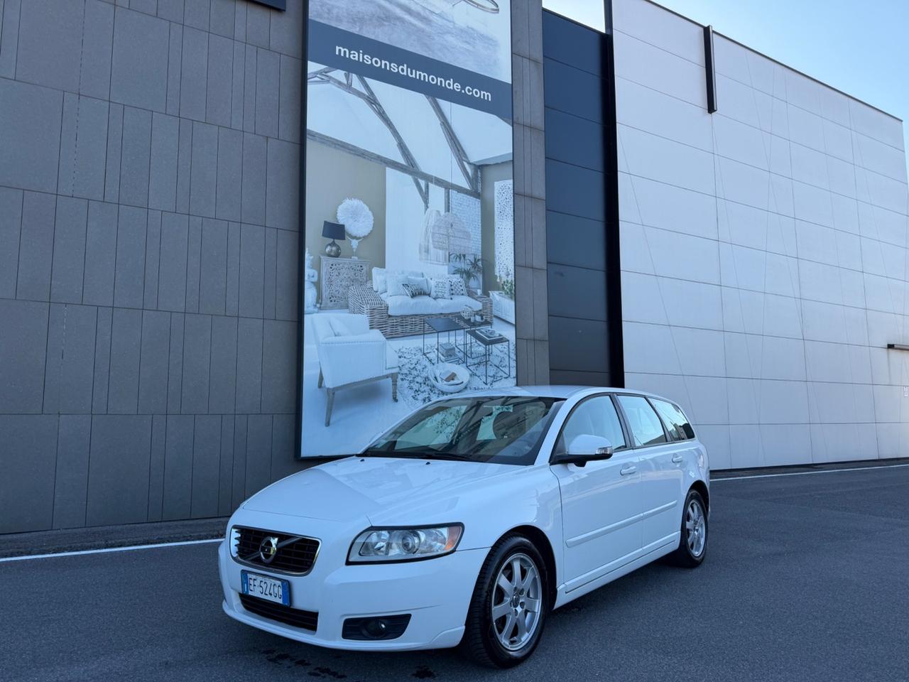 Volvo V50 D2 POLAR
