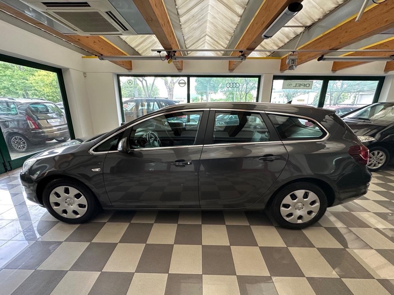 Opel Astra 1.7 CDTI 110CV Station Wagon Cosmo