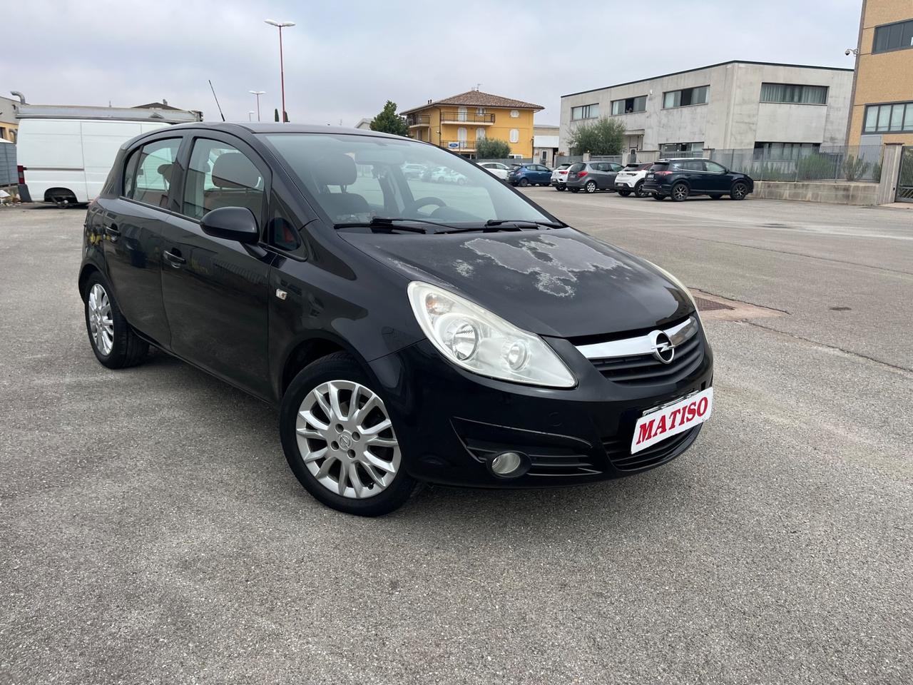Opel Corsa 1.2 benzina/gpl Cosmo