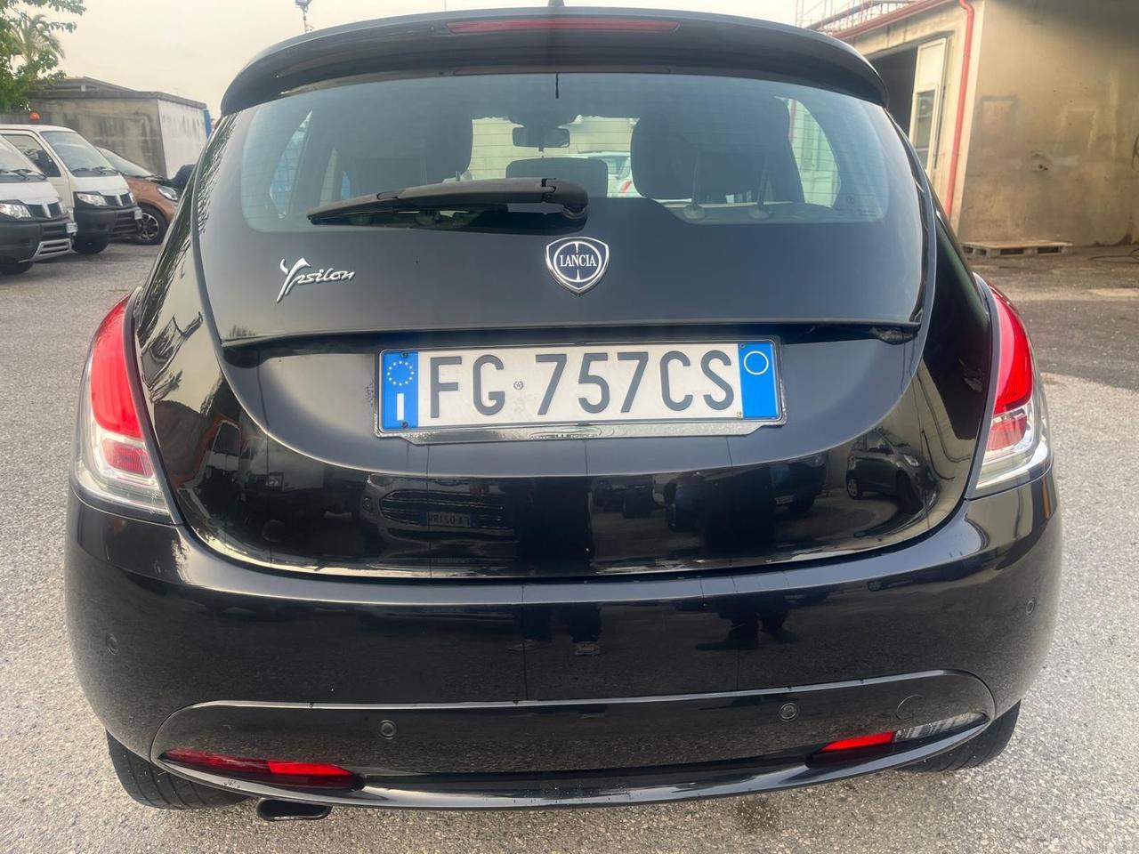 Lancia ypsilon-1.2 benz-full-11/2016