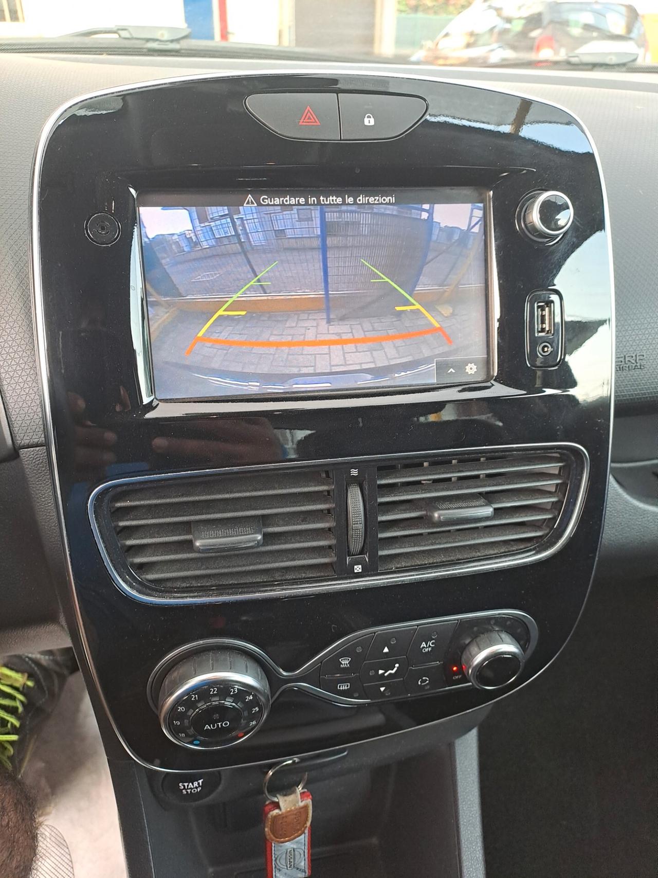 Renault Clio 1.2 75CV 5 porte Life