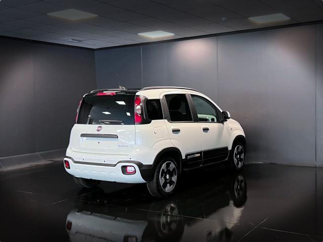 FIAT Panda 1.0 FireFly S&S Hybrid Pandina