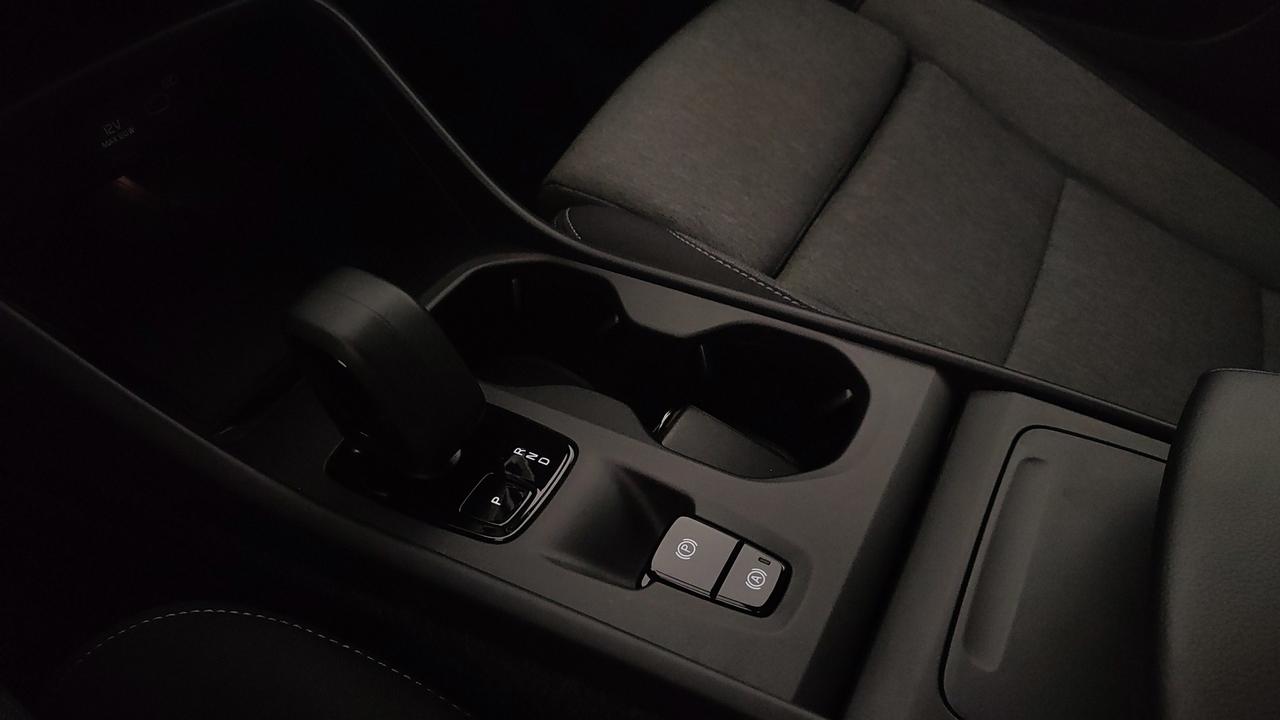 VOLVO XC40 2.0 b3 Core auto