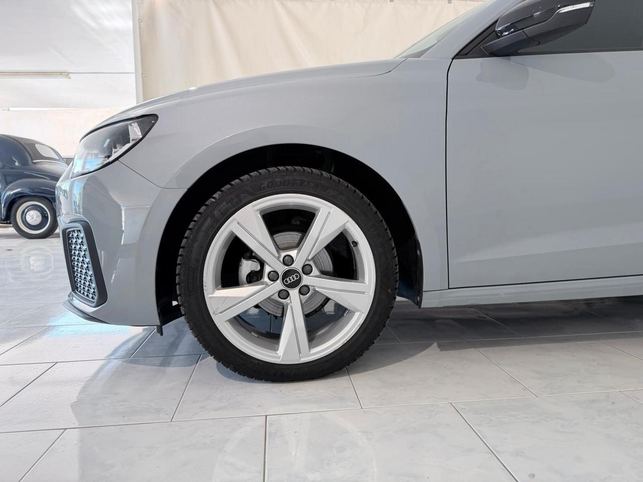 Audi A1 SPORTBACK NEOPATENTATI IVA ESPOSTA