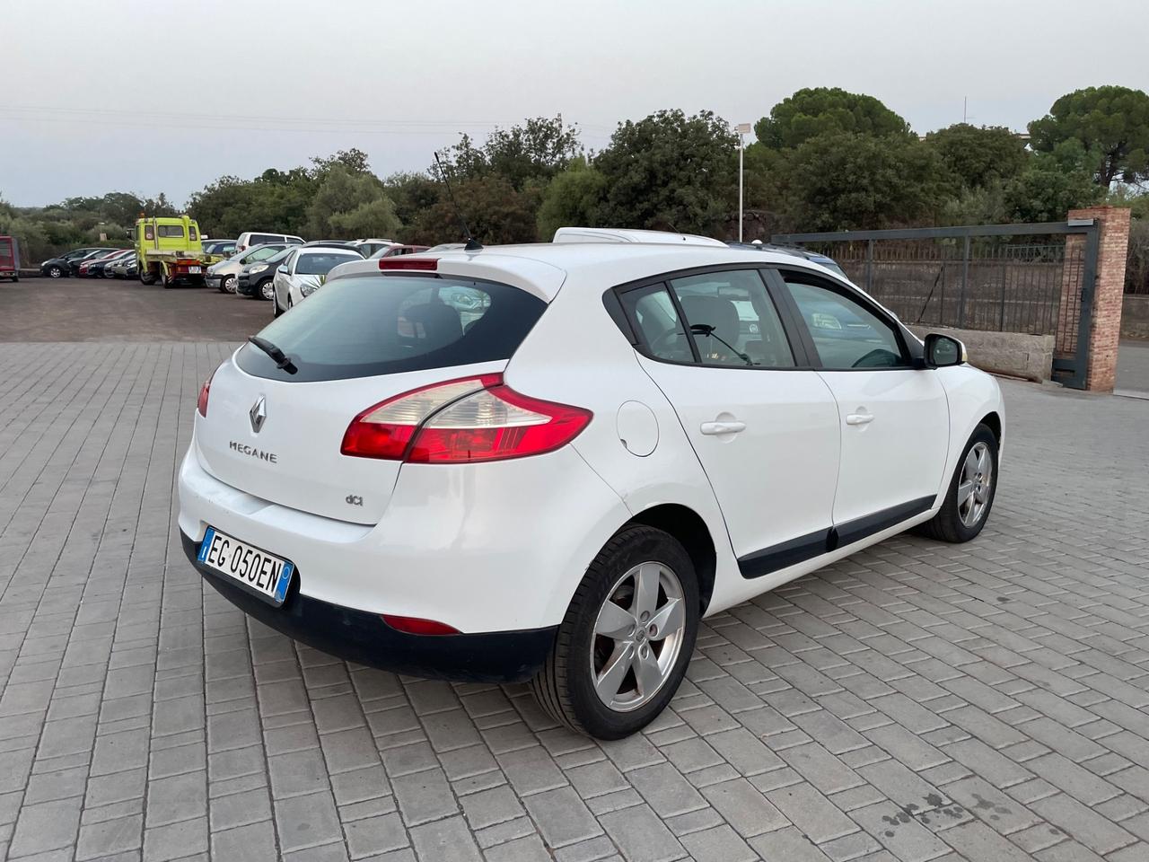 Renault Megane Mégane 1.5 dCi 110CV EDC Attractive