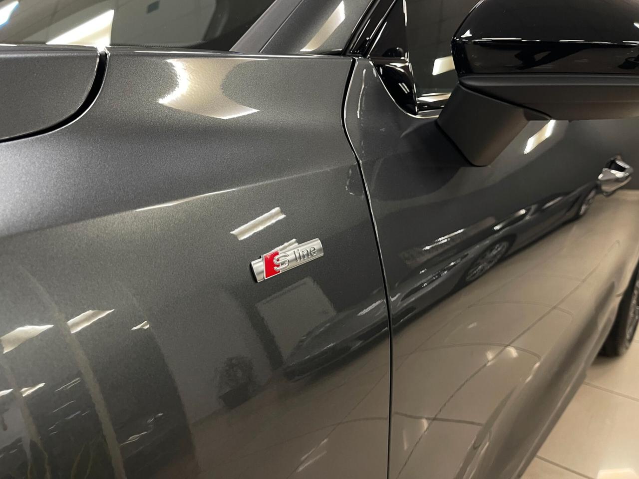 New Audi Q3 2.0TDI 150cvSline Tech plus