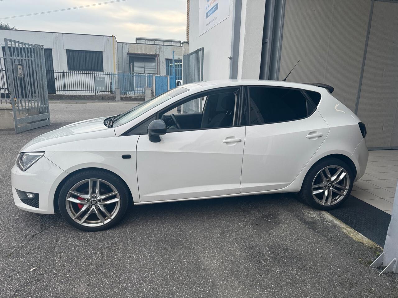 SEAT Ibiza 1.4 TDI 90 CV CR 5p. FR **NEOPATENTATI**