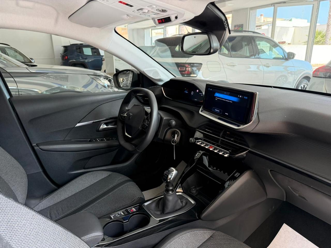 Peugeot 208 1.2 100CV Allure